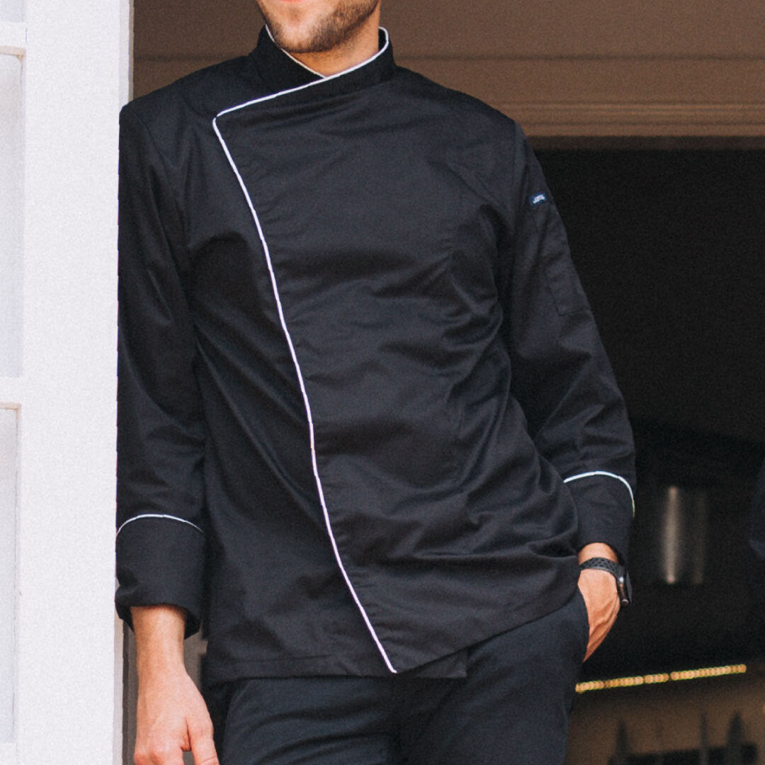 The Grand - Black/White Piping